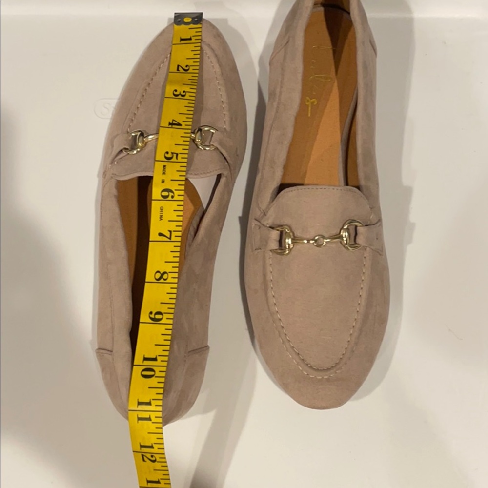 🔴- Lulu’s Loafer - Picture 4 of 5